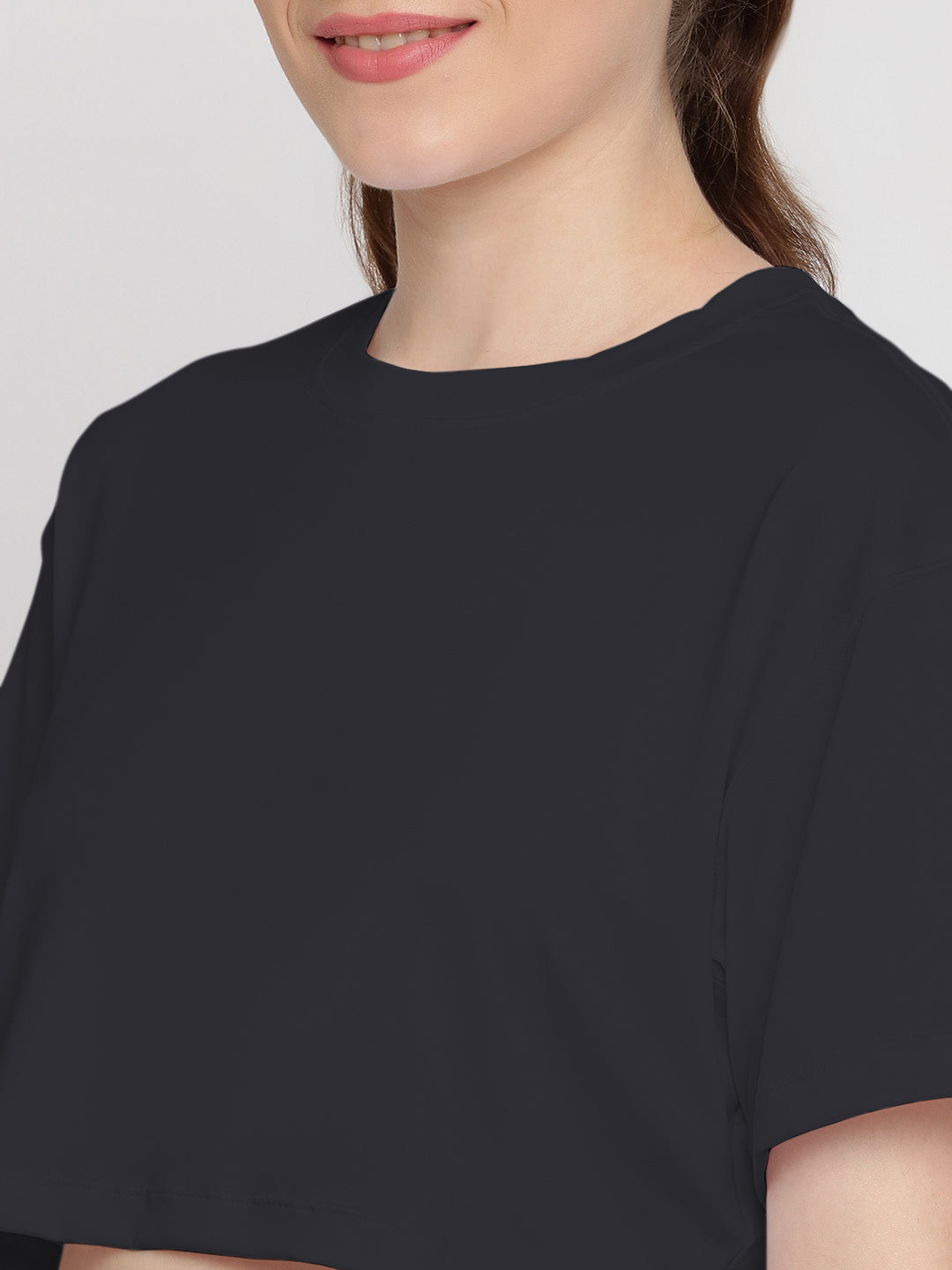 Flow Fit Shorts & Crop Top Set - Black