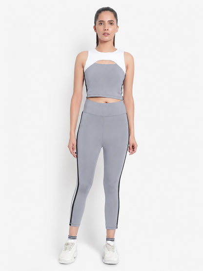 Curve Love Tight & Cutout Top