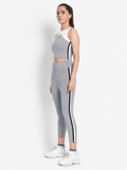 Curve Love Tight & Cutout Top
